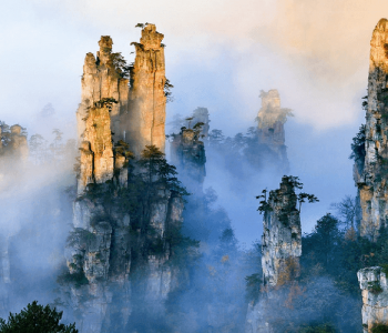 HÀNH TRÌNH TRƯƠNG GIA GIỚI - PHƯỢNG HOÀNG CỔ TRẤN